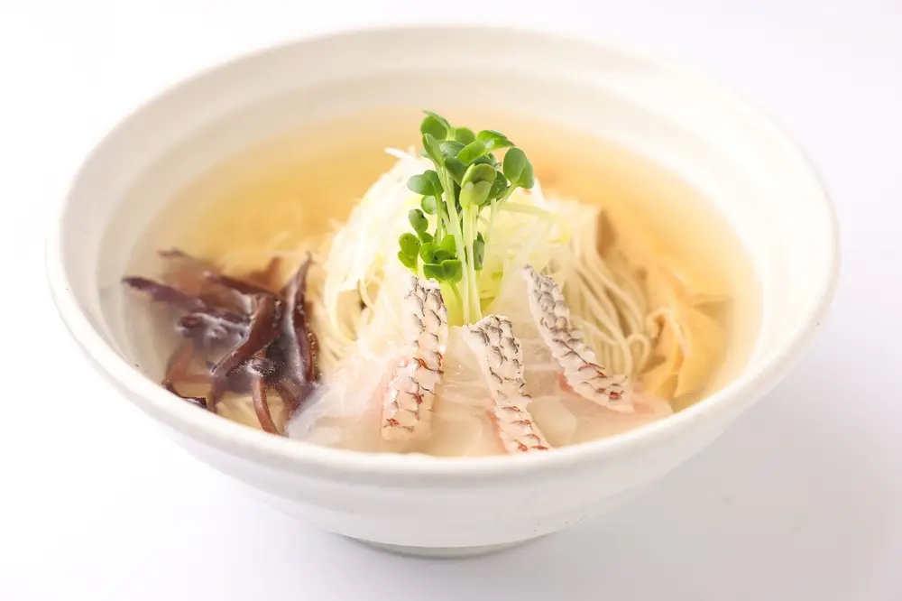 鯛塩ラーメン
